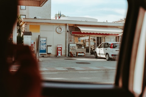 Grocery بائع 7